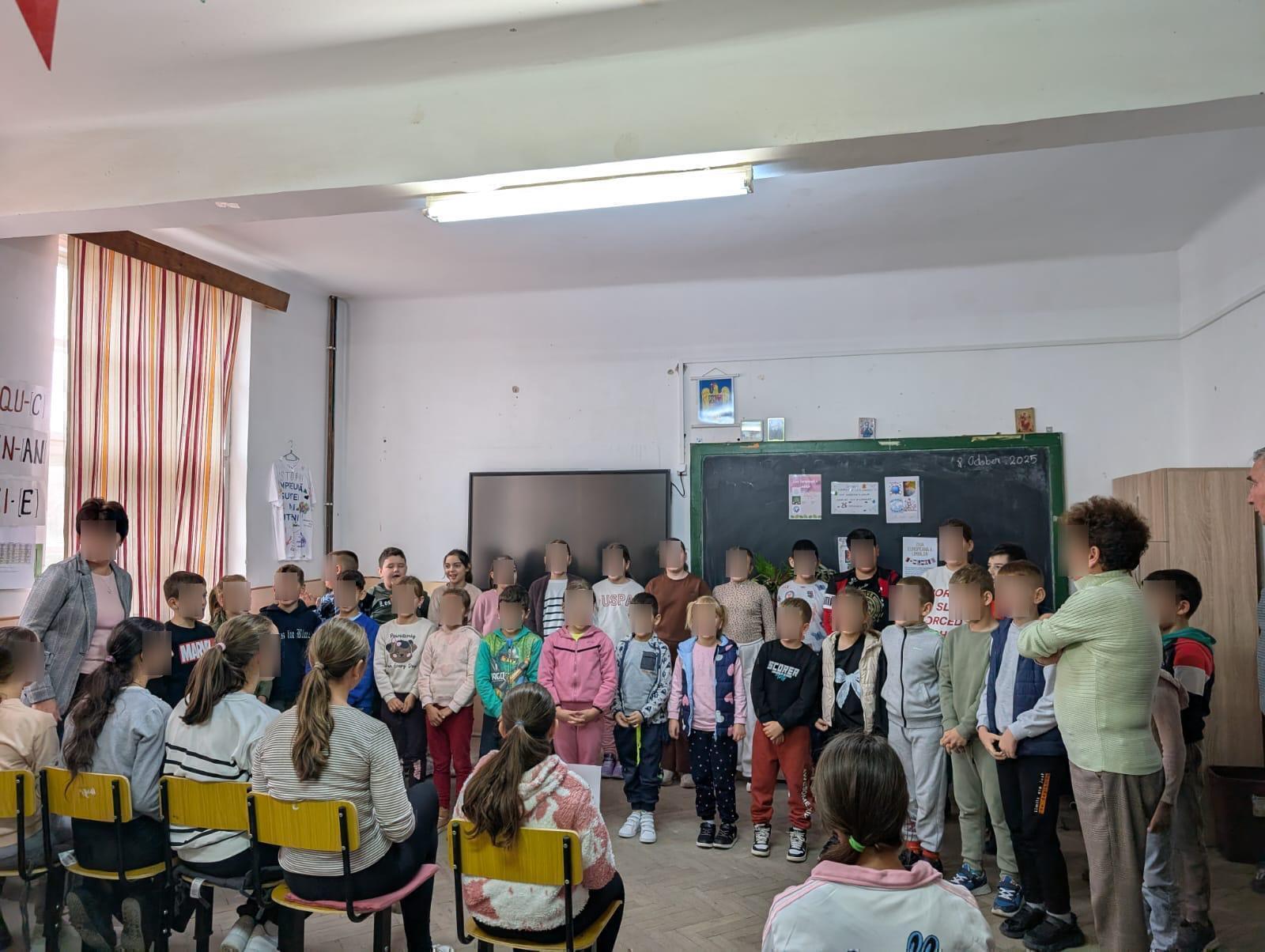 Consemnăm Ziua Europeană a Limbilor , la Școala Alămor. De dragul limbilor străine și cu multă prețuire pentru limba maternă!